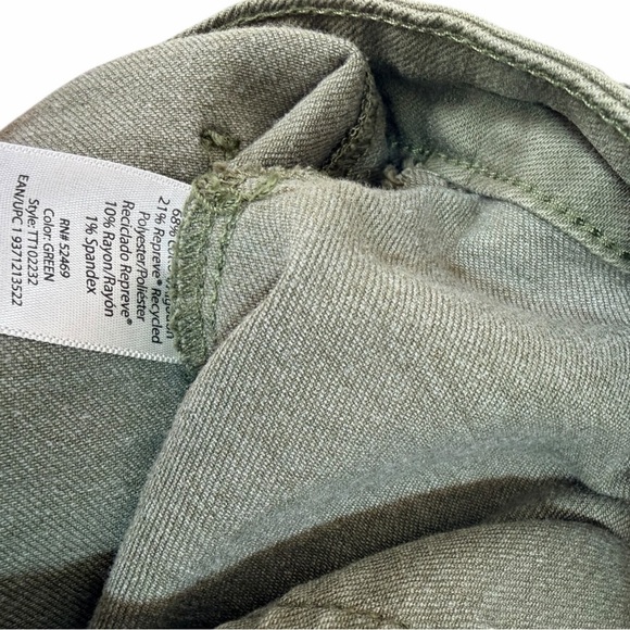 Time and Tru High Rise Skinny Jeans – Size 18 – Olive Green - Picture 8 of 8
